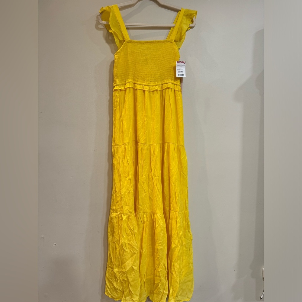 3/25 🔵Yellow summer maxi dress. Size 4